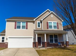 1922 Lakecrest Dr, Columbus, IN 47201