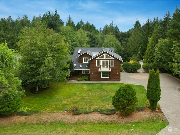7237 Snapdragon Place NW, Seabeck, WA 98380