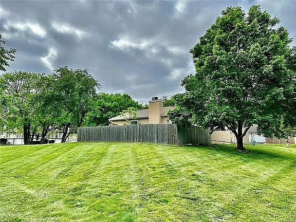 10999 Bradshaw St — Photo 7