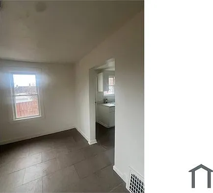 119 New York Ave — Photo 4