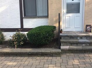 604 Tudor Hl, Nanuet, NY 10954