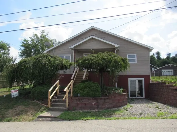 145 Front St, Blairsville, PA 15717