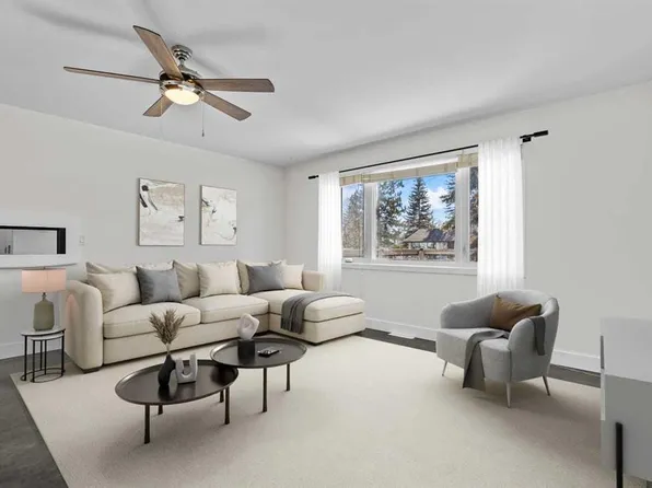 412 S 33rd Ave NE, Calgary, AB T2E 2J1