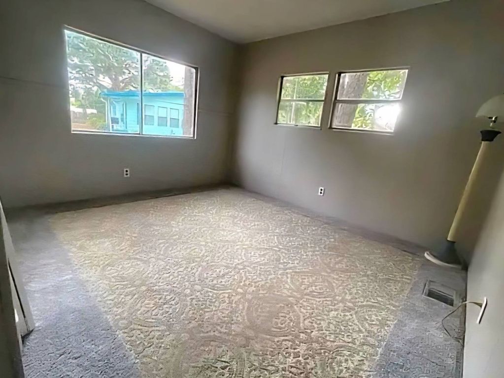 Apartment in Largo, Pinellas - More