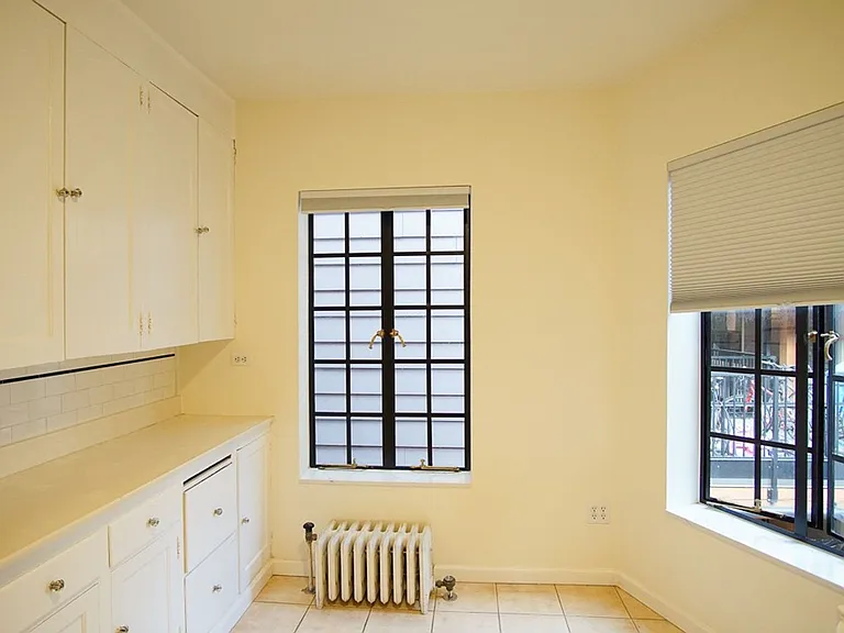4008 N Mississippi Ave #6 — Photo 1