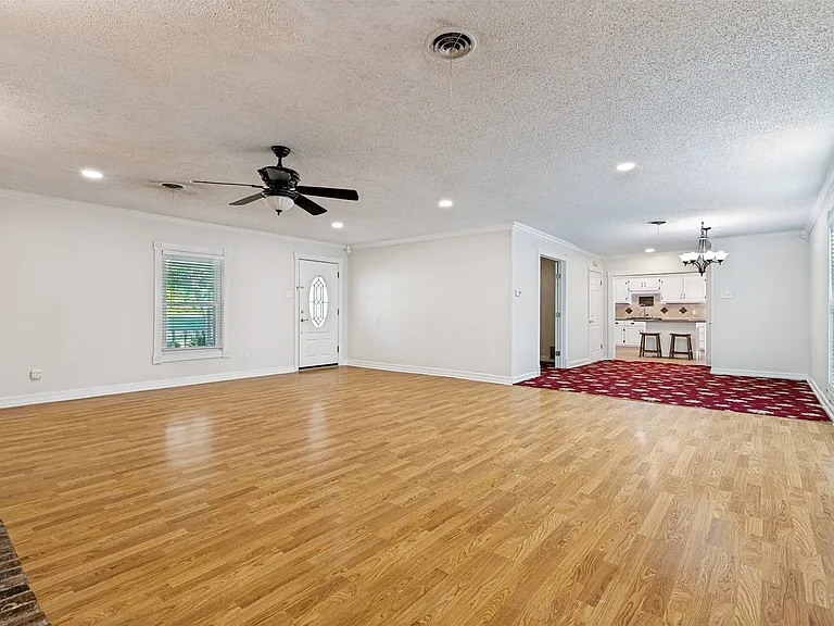 1020 Winningkoff Rd — Photo 7