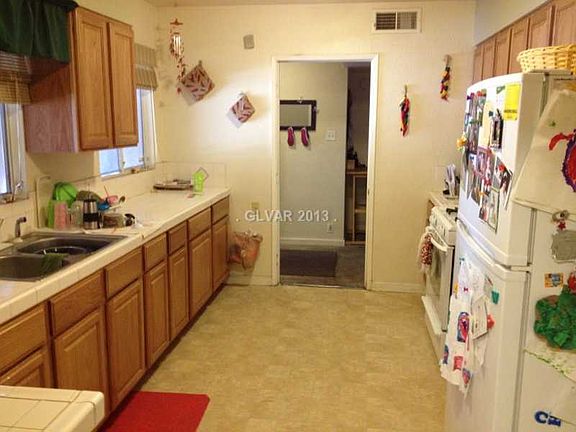5th image of 816 S Bracken Ave