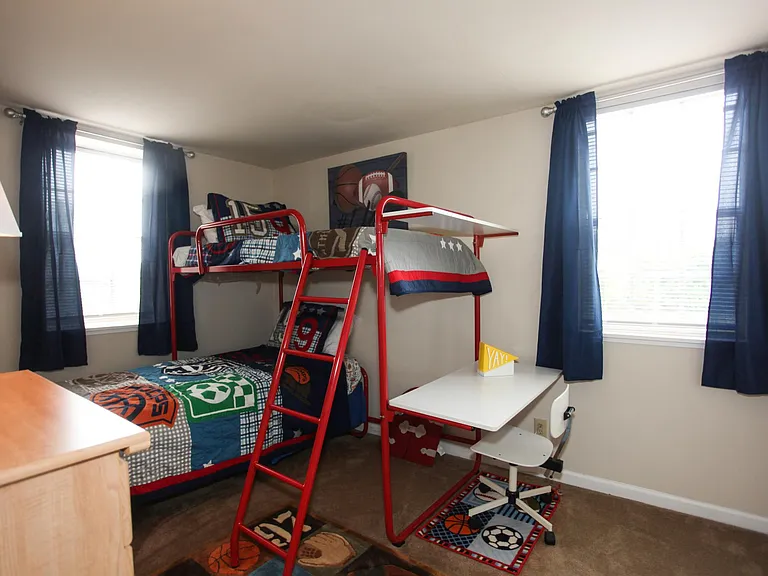 Eastfield Townhouses — Photo 10