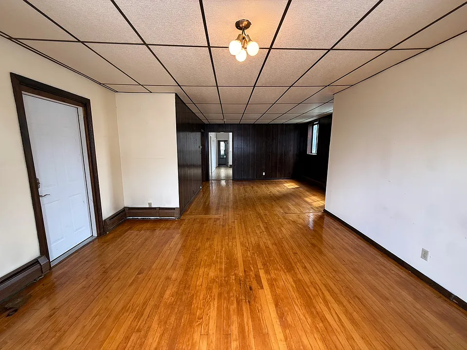 271 Shrewsbury St #1