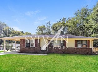 3913 Pinewood Dr, Adamsville, AL 35005
