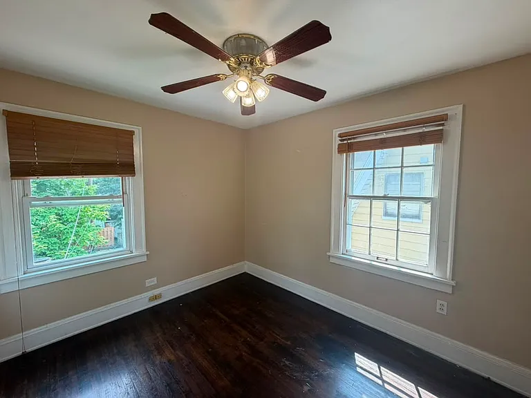 3398 Winsford Rd — Photo 17