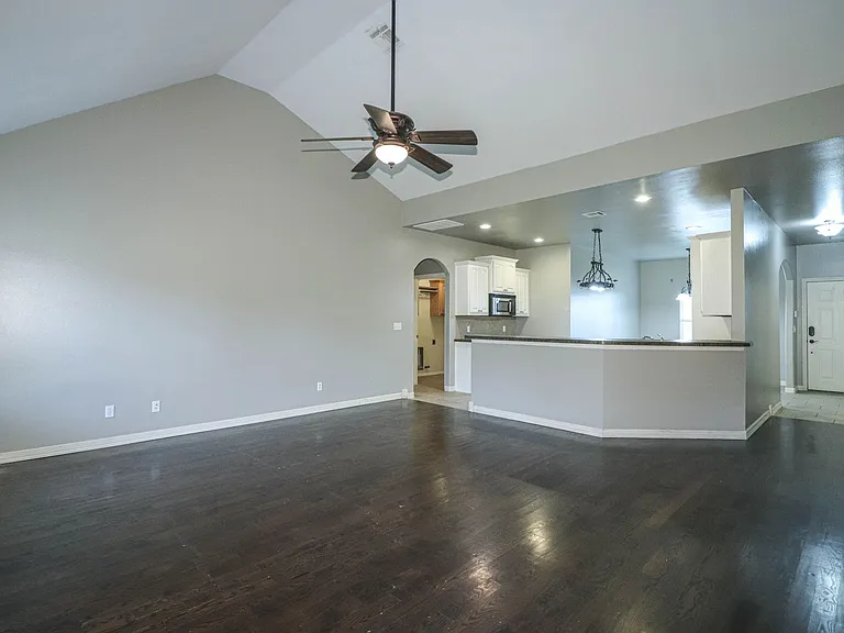 15022 S Justin Ave — Photo 18
