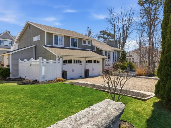 36 Bayberry Avenue, Kennebunk, ME 04043