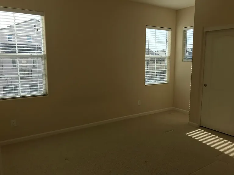 3354 Vittoria Loop — Photo 5
