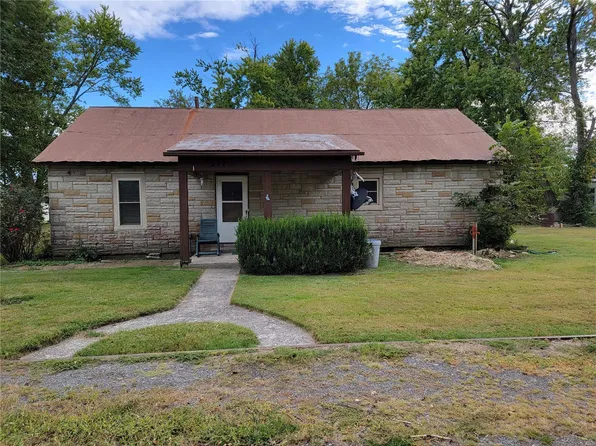 311 Hopper St, Scott City, MO 63780