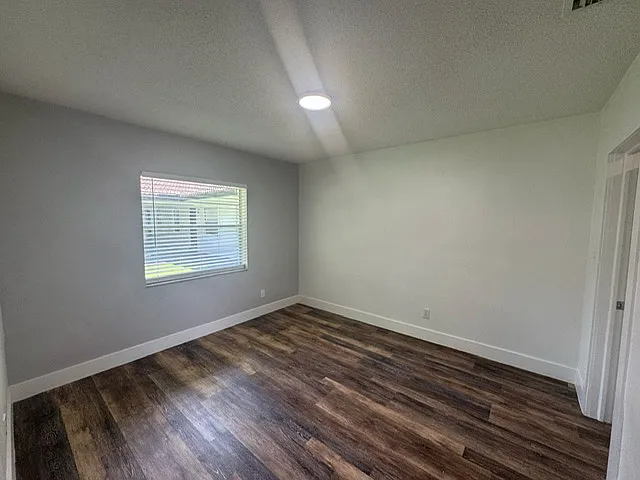 3315 SW 15th Ave #6 — Photo 7
