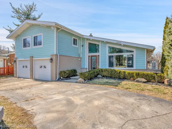 3919 Dill Dr, Waterford, MI 48329