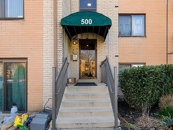 2nd image of 1575 W Street Rd APT 537