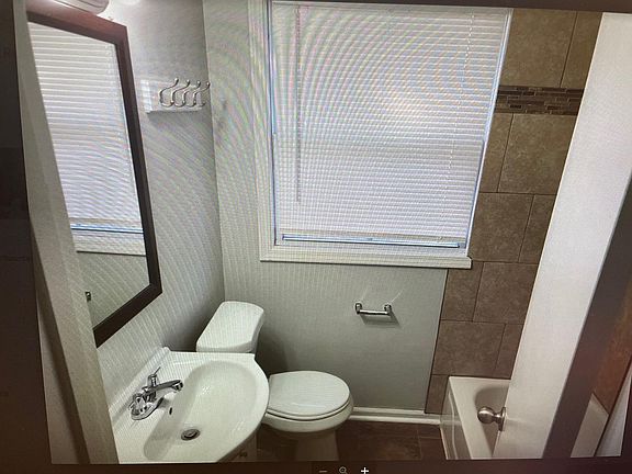 5th image of 9909 Belmont Ave