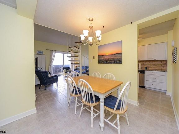 5th image of 301 41st St APT 38