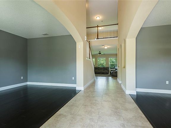 4th image of 19315 Yellow Clover Dr