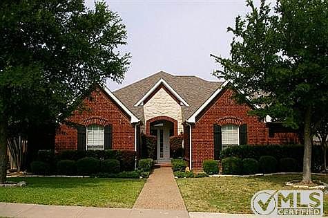 1st image of 1700 Watersedge Dr