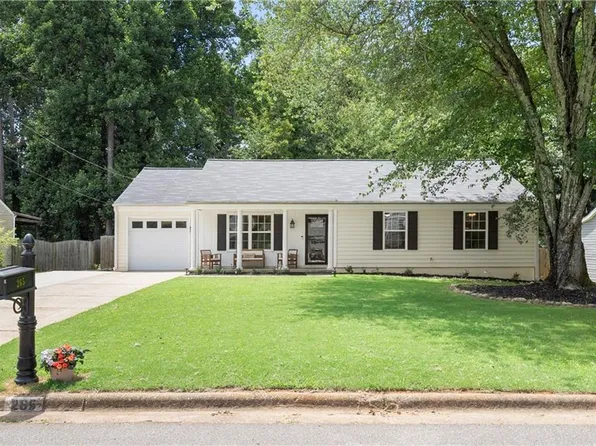 265 Birch Rill Dr, Alpharetta, GA 30022
