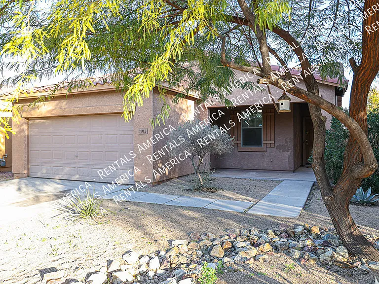 7012 W Alta Vista Rd — Photo 2