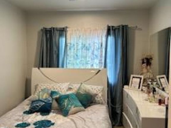 5th image of 6971 Florey St