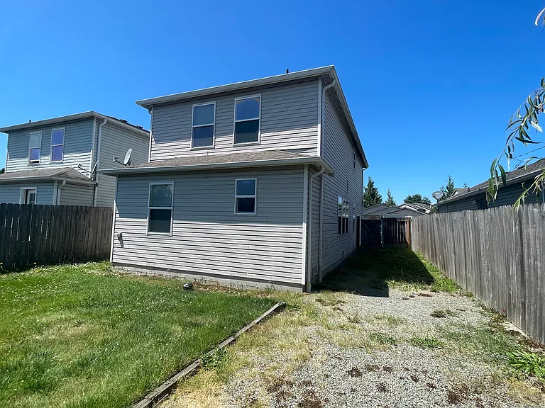 3008 Arbor St — Photo 19