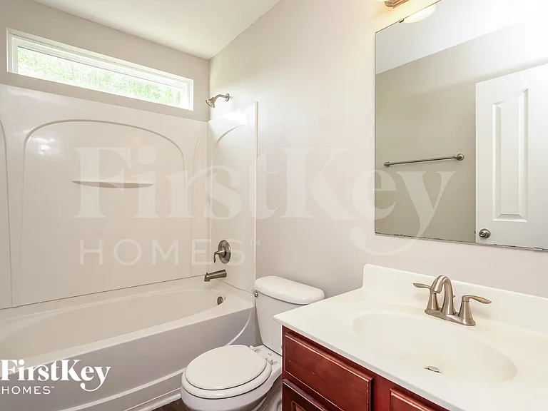 124 Fining Ct — Photo 16