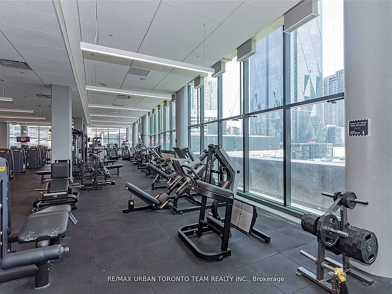 100 Harbour St #2402 — Photo 21