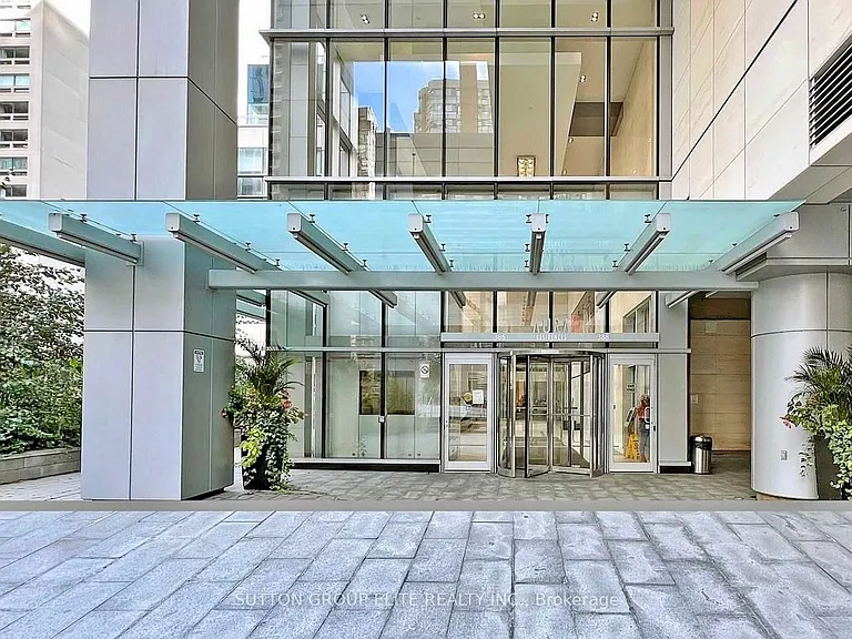 386 Yonge St #2903 — Photo 2