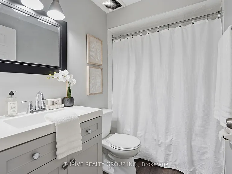 215 Commissioners Rd W #10 — Photo 21