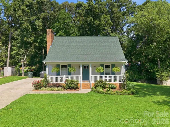 2465 Autumn Wood Trl, Gastonia, NC 28056