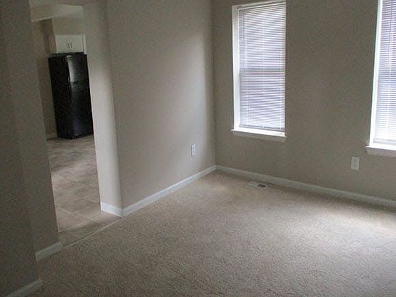 5th image of 224 Field Ave