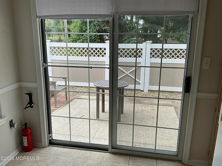 67 Daniele Dr — Photo 20