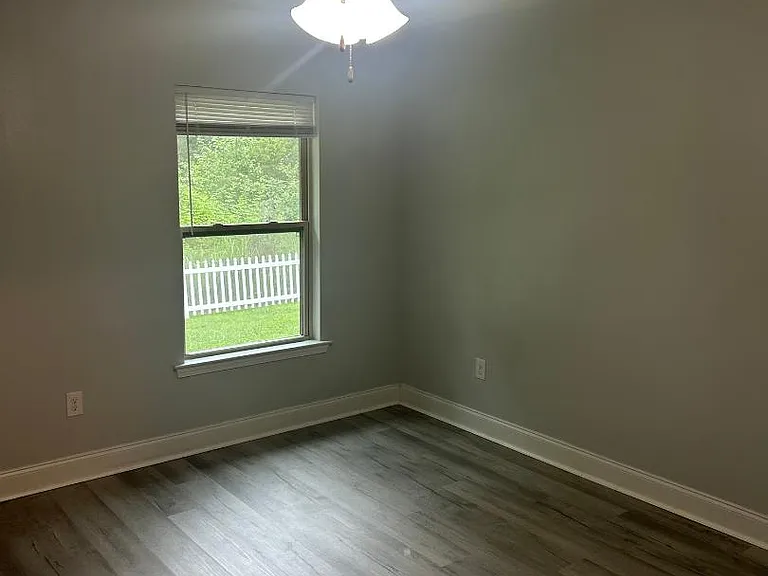 11491 Caroline Ct — Photo 7