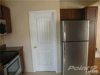 4th image of 1220 McCausland Ave