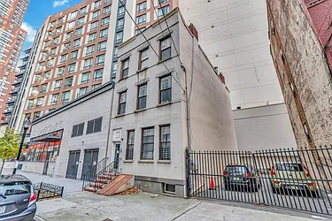 168-170 Steuben Street  image 1 of 2