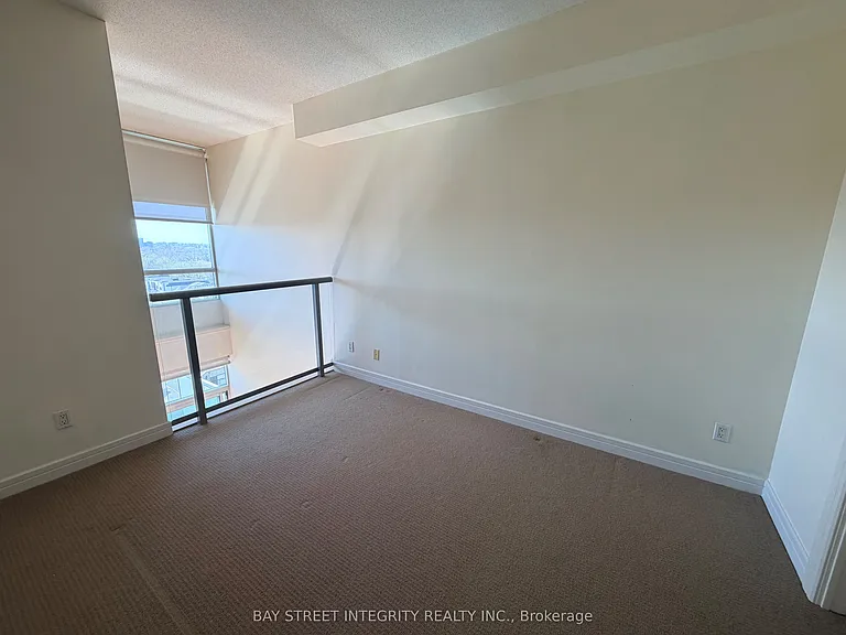 1 Avondale Ave #612 — Photo 8