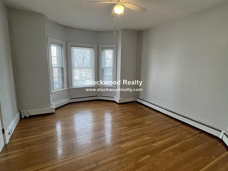109 Wordsworth St #1 — Photo 15