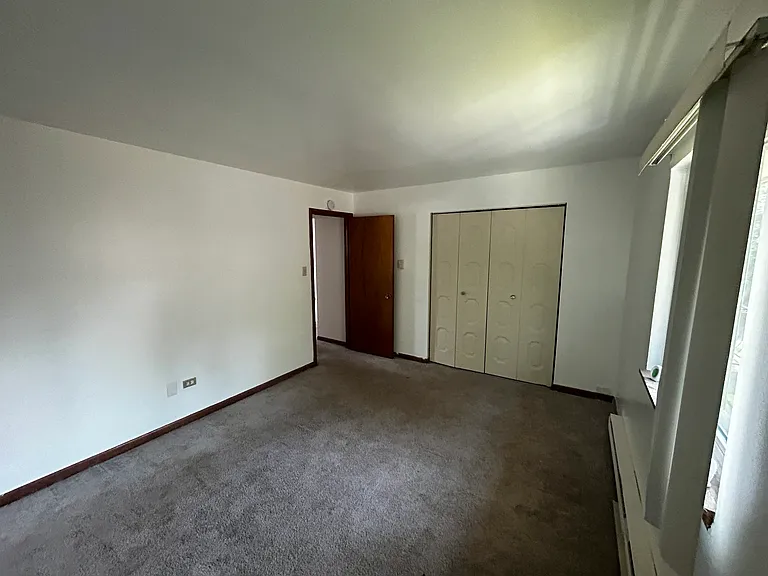 17760 Rosewood Dr #6 — Photo 8