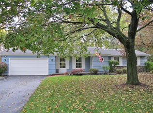 4 Wind Mill Rd, Pittsford, NY 14534