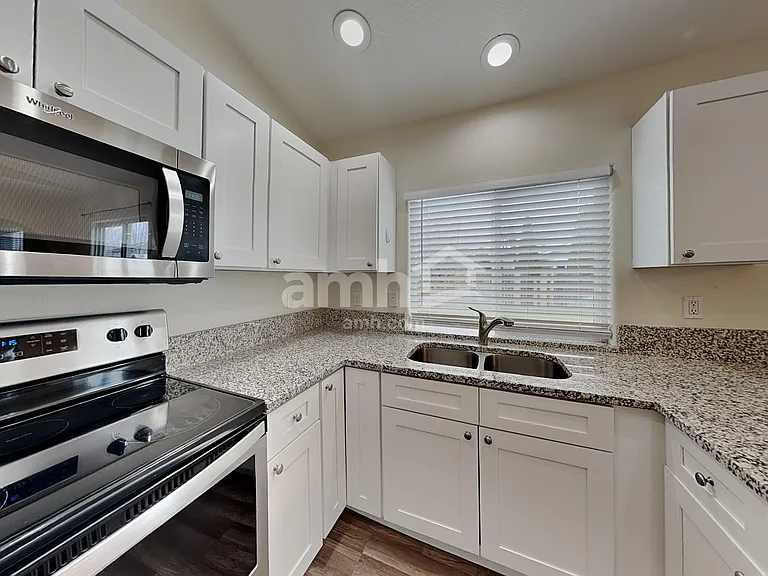 16605 Sadie Ave — Photo 3