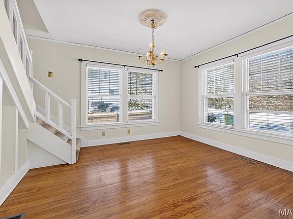 5th image of 938 Hawbrook Rd