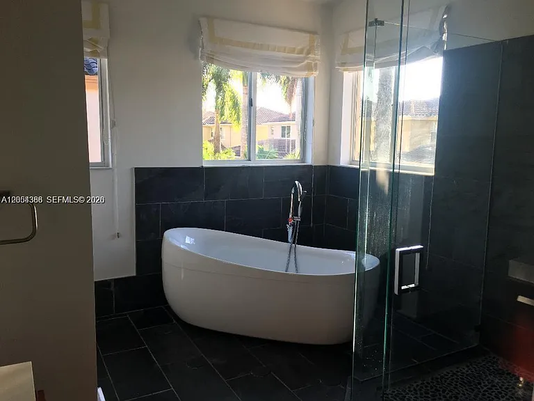 6644 SW 163rd Pl — Photo 11