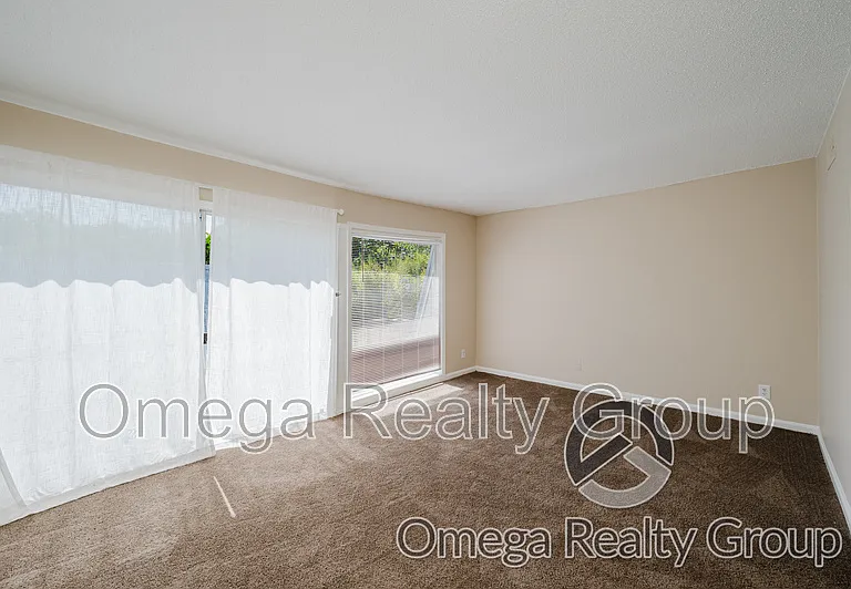 3380 McGehee Rd #H — Photo 8