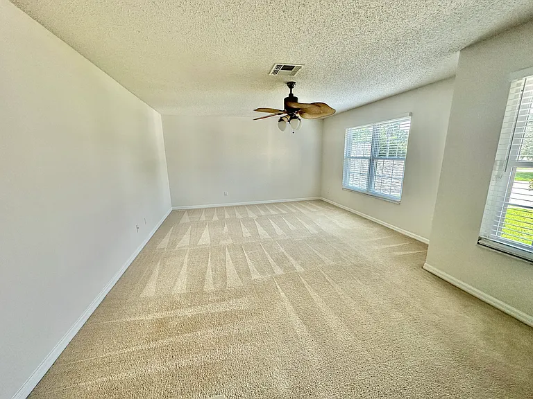 107 Keystone Crest Ct — Photo 11