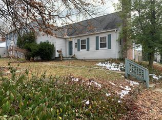 205 W Henderson Rd, Columbus, OH 43214